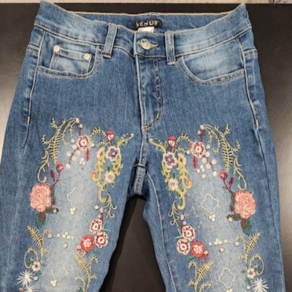 Venus Embroidered Floral Skinny Jeans - Size 2 | Stunning Statement